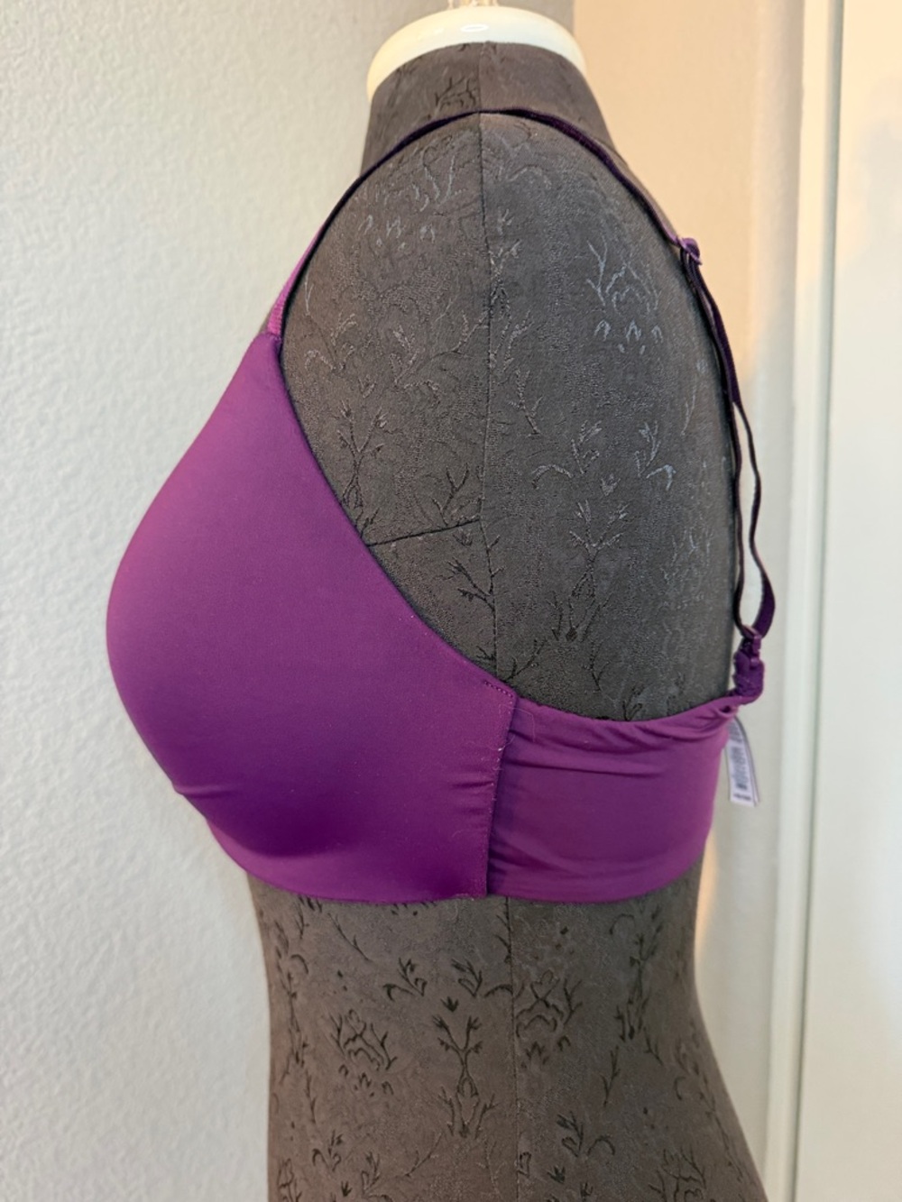 Victoria's Secret THE T-SHIRT
Push-Up Wireless Comfort Bra in Vibrant Purple 36D - Picture 3 of 7